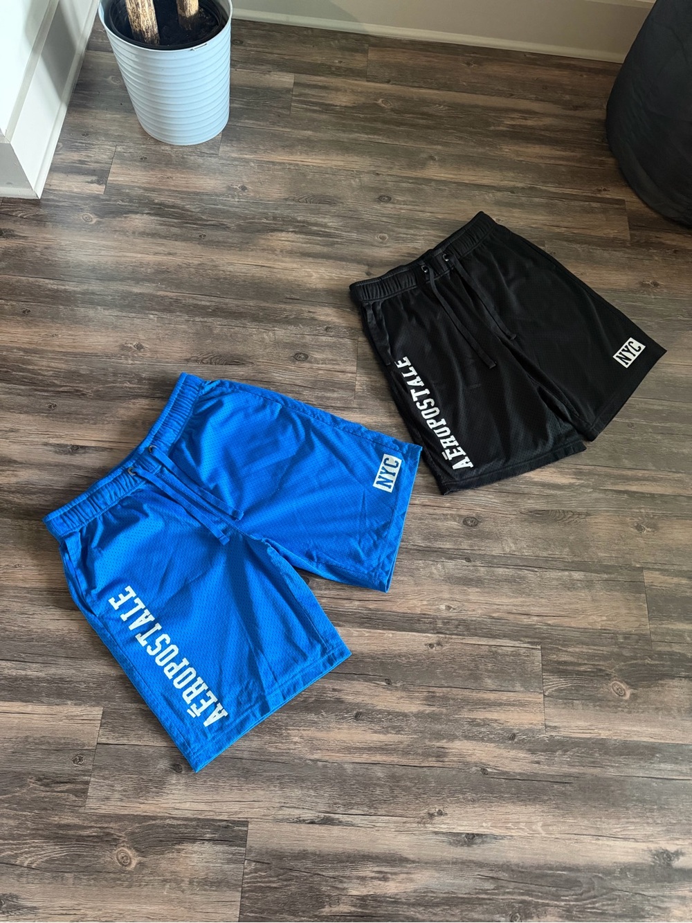 Aeropostale Men's Athletic Mesh Shorts in Royal Blue and Black